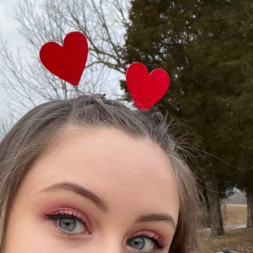❤️ Awesome Pair Of Felt Heart Hair Clips ❤️